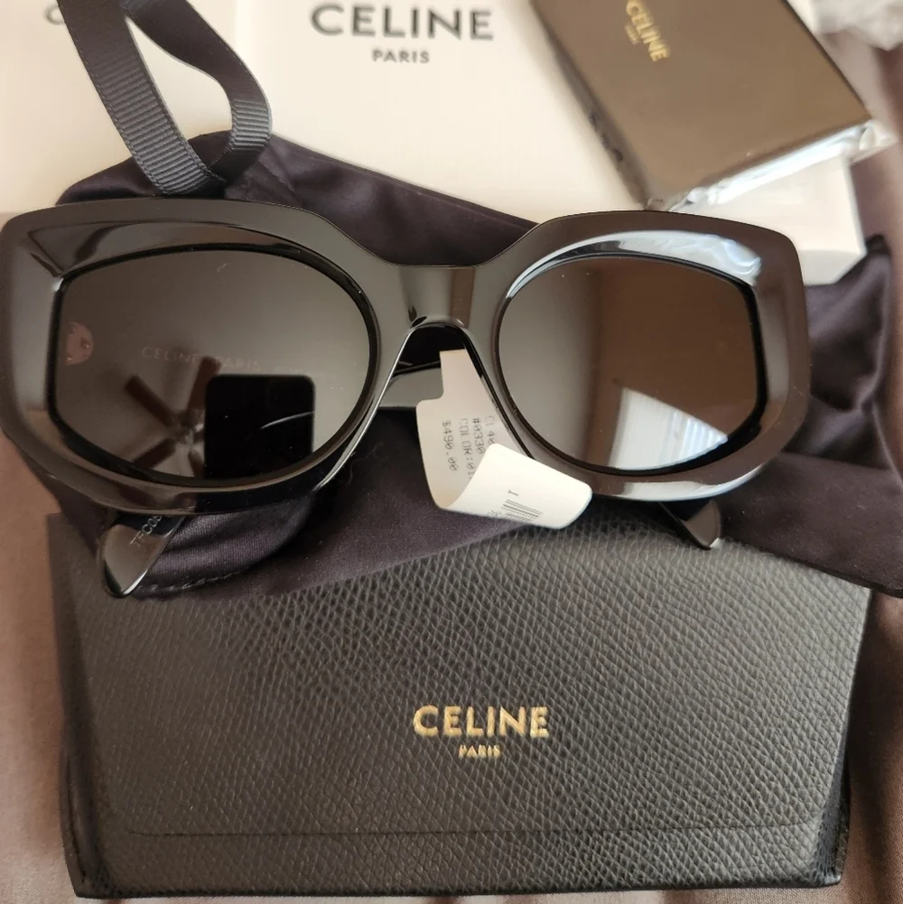 Celine Paris Bold 3 Dots CL40277I Sunglasses
